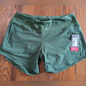 NWT Roga Shorts (8 long) Oiselle